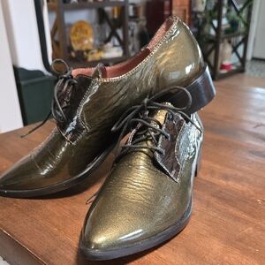 Summit White Mountain Adrian Oxford Womens Size 6.5 Metalic Green Leather